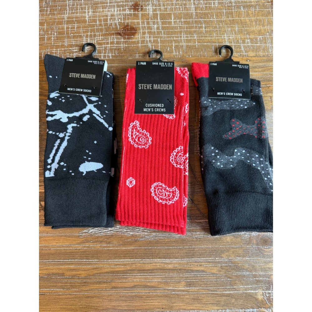 NWT Steve Madden Mens Crew Socks LOT Paisley Splatter Black Red 6-12.5 Dress